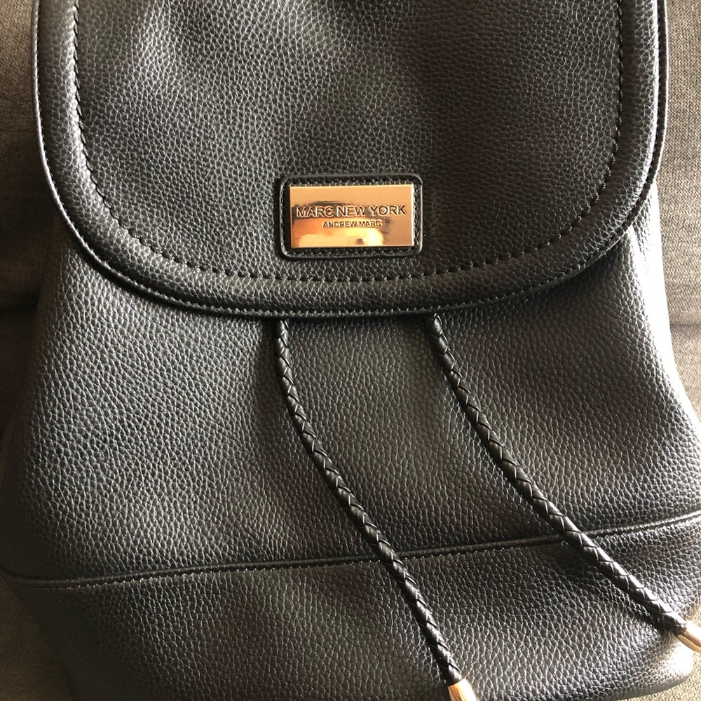 Andrew Marc bag